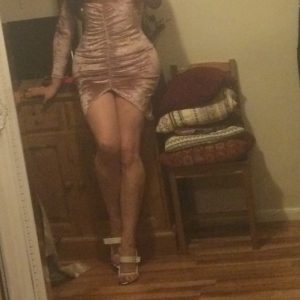 Recherche esclave docile et obéissant ! Amina - rencontre-Dominatrice-Villefranche-sur-Mer