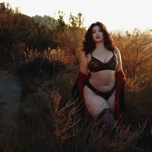 Pauline, 27 ans – Cherche moneyslave généreux Pauline - rencontre-Dominatrice-Vence
