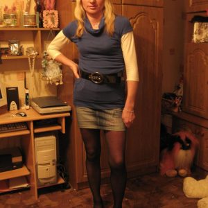Mariée et seule, maîtresse en chaleur Sandrine - rencontre-Milf-Gilette