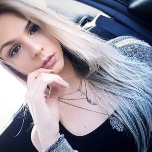 Les lopettes doivent s’incliner devant moi Mélissa - rencontre-Teen-Peille