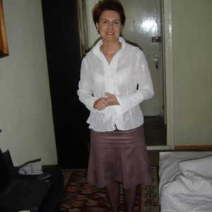 C’est l’heure de se prosterner Aurora - rencontre-MILF-Utelle